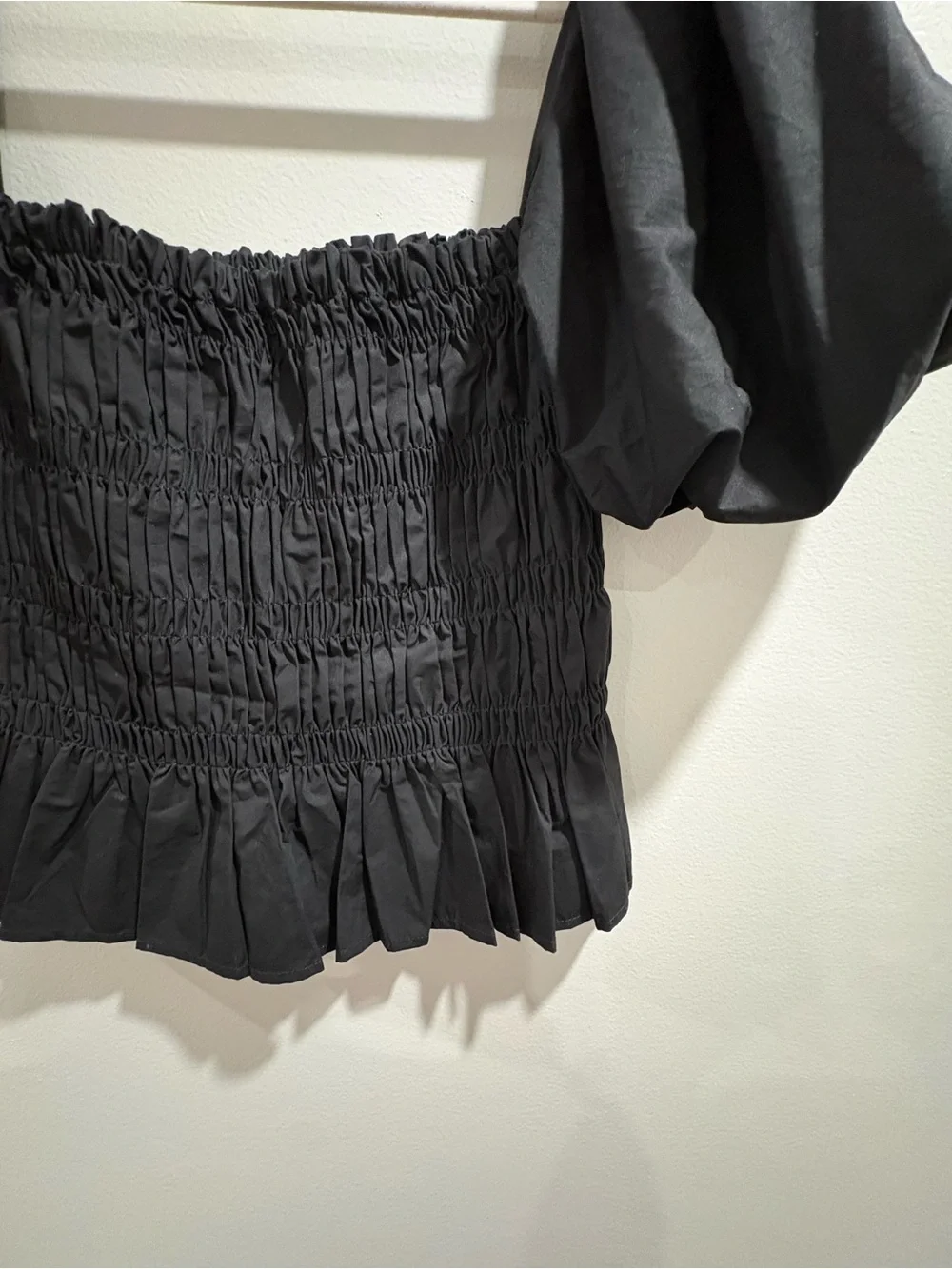 ASTR The Label Black Puff-Sleeve Smocked Peplum Top